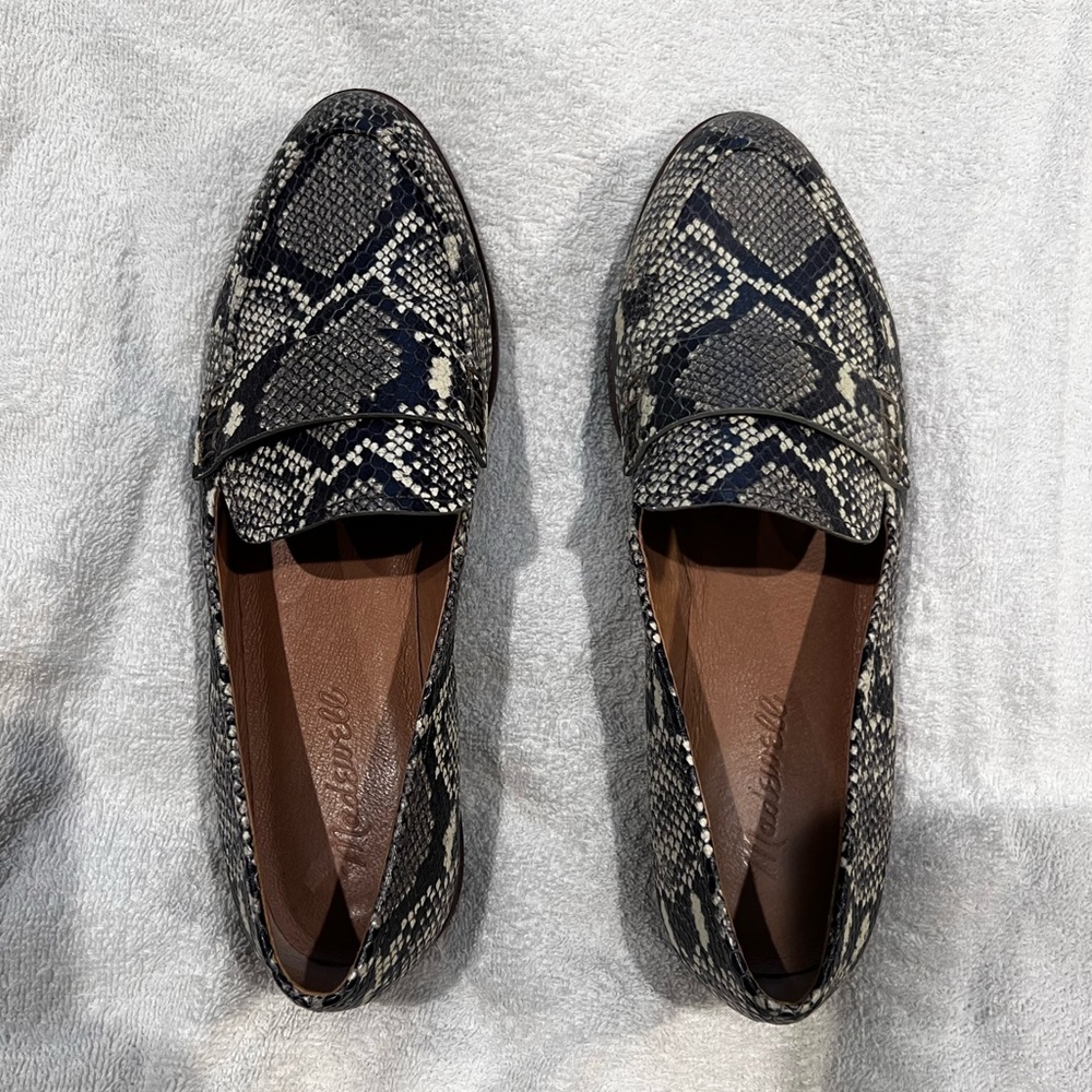 Madewell The Alex Loafer in Black and White Snake